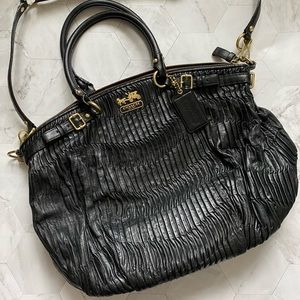 LIKE NEW Coach Madison Leather Lindsey Tote 18643